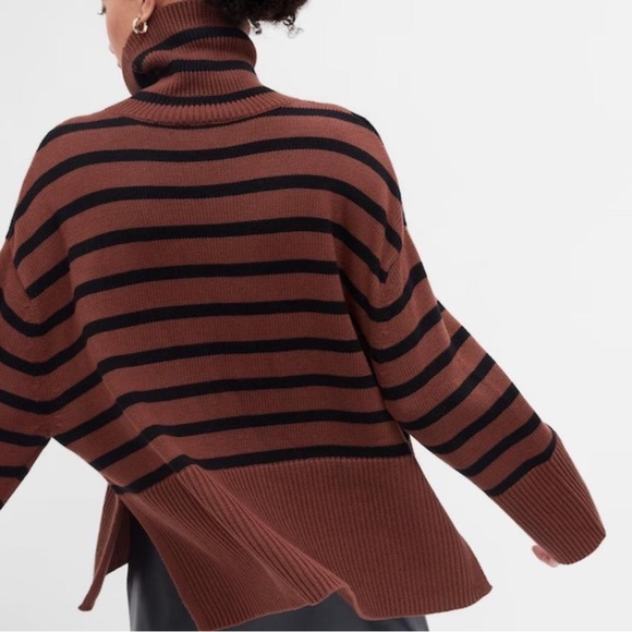 GAP 100% cotton sweater. - Picture 2 of 2